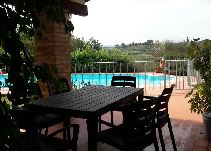 Il Pino - Querce Apartment Gambassi Terme